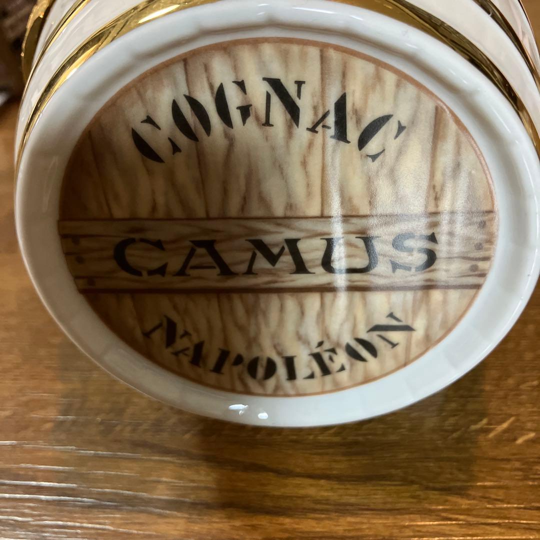 CAMUS コニャック ナポレオン 陶器製樽型ボトル