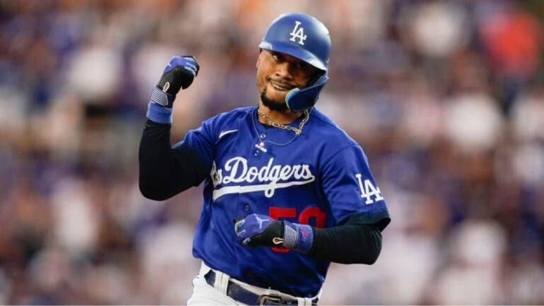 ムーキーベッツ 直筆サイン入り ヘルメット 大谷翔平 所属 MLBドジャース