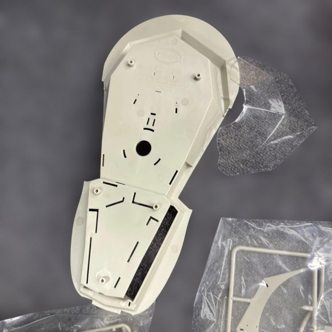 現状品メビウス Proteus Submarine 1/32スケール