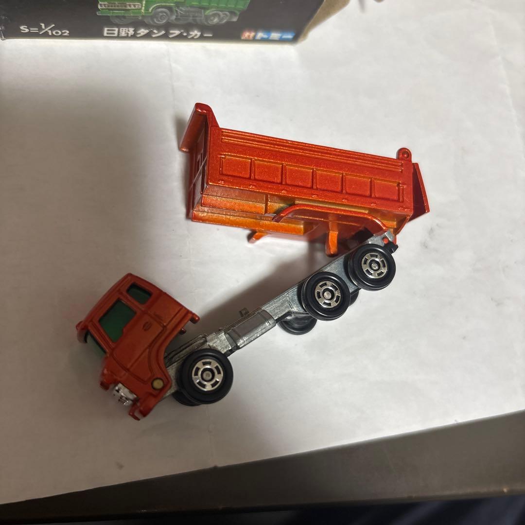 トミカ 日野　ダンプカー　オレンジ　日本製　黒箱　ダンプ　トラック　橙