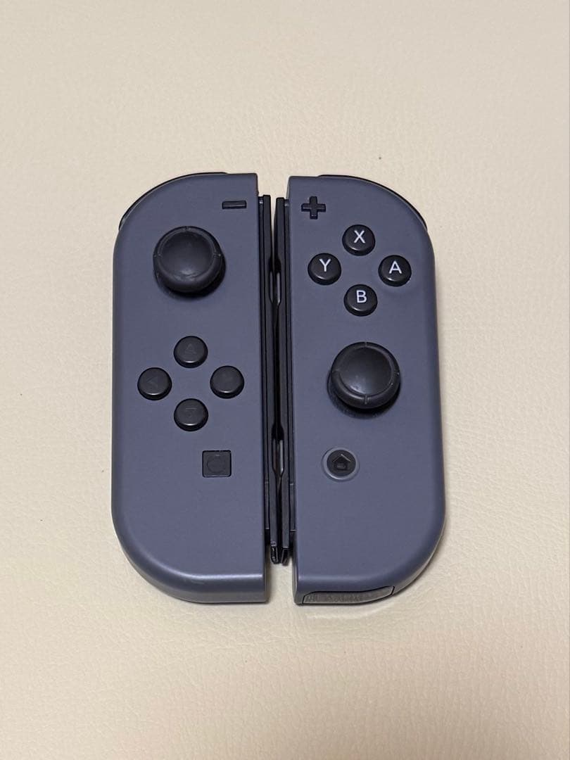 Nintendo Switch 新型　グレー　付属品完備　おまけ付き