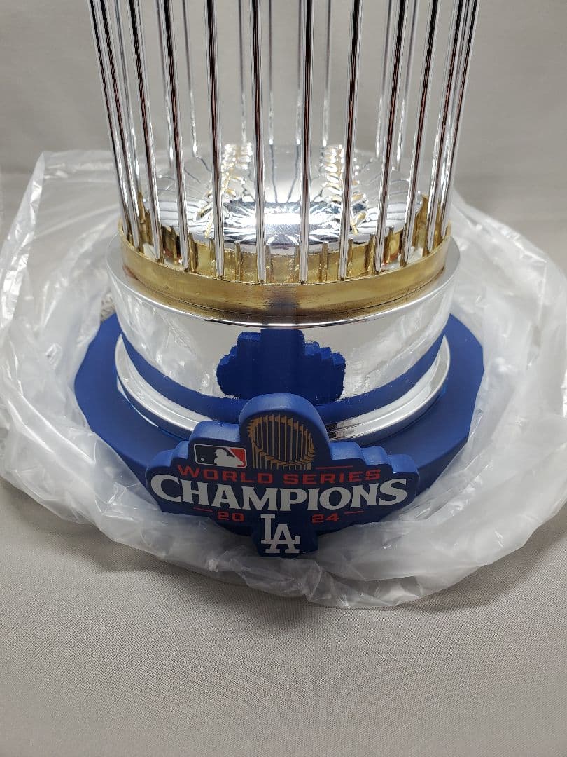 【激レア】ワールドシリーズ優勝トロフィー MLB 大谷翔平 ドジャース FOCO