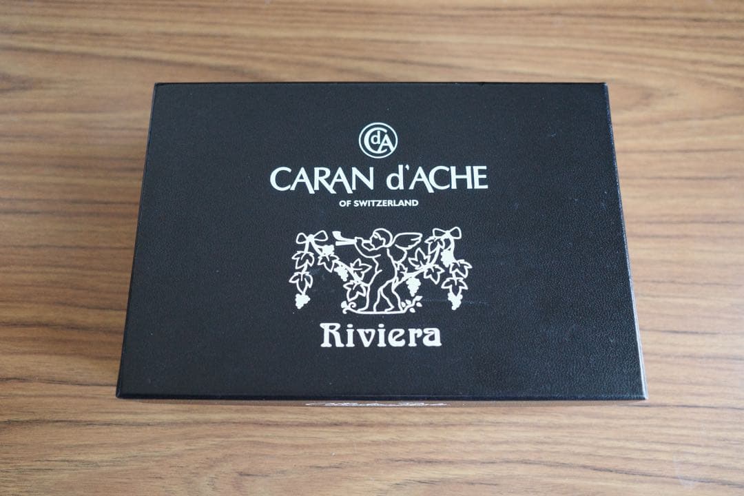 カランダッシュ　リビエラ・限定万年筆　外・内箱アリ（Caran d’ache ）
