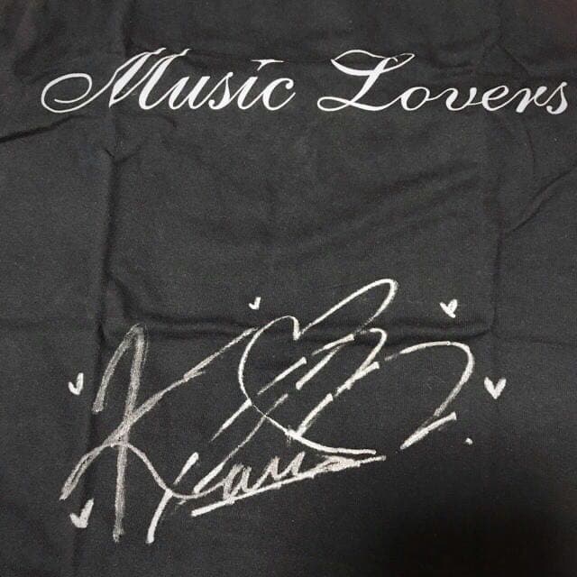 西野カナ 直筆 サイン入り Tシャツ 非売品