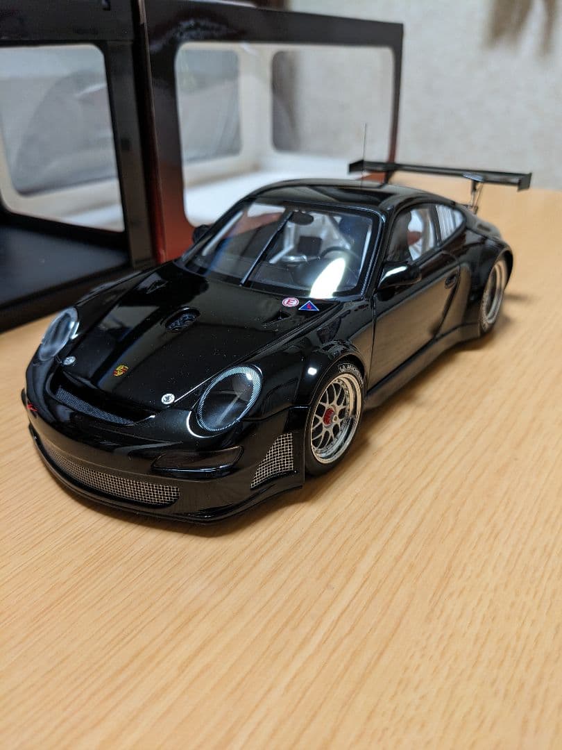 オートアート1/18 ポルシェ911(997)GT3 RSR