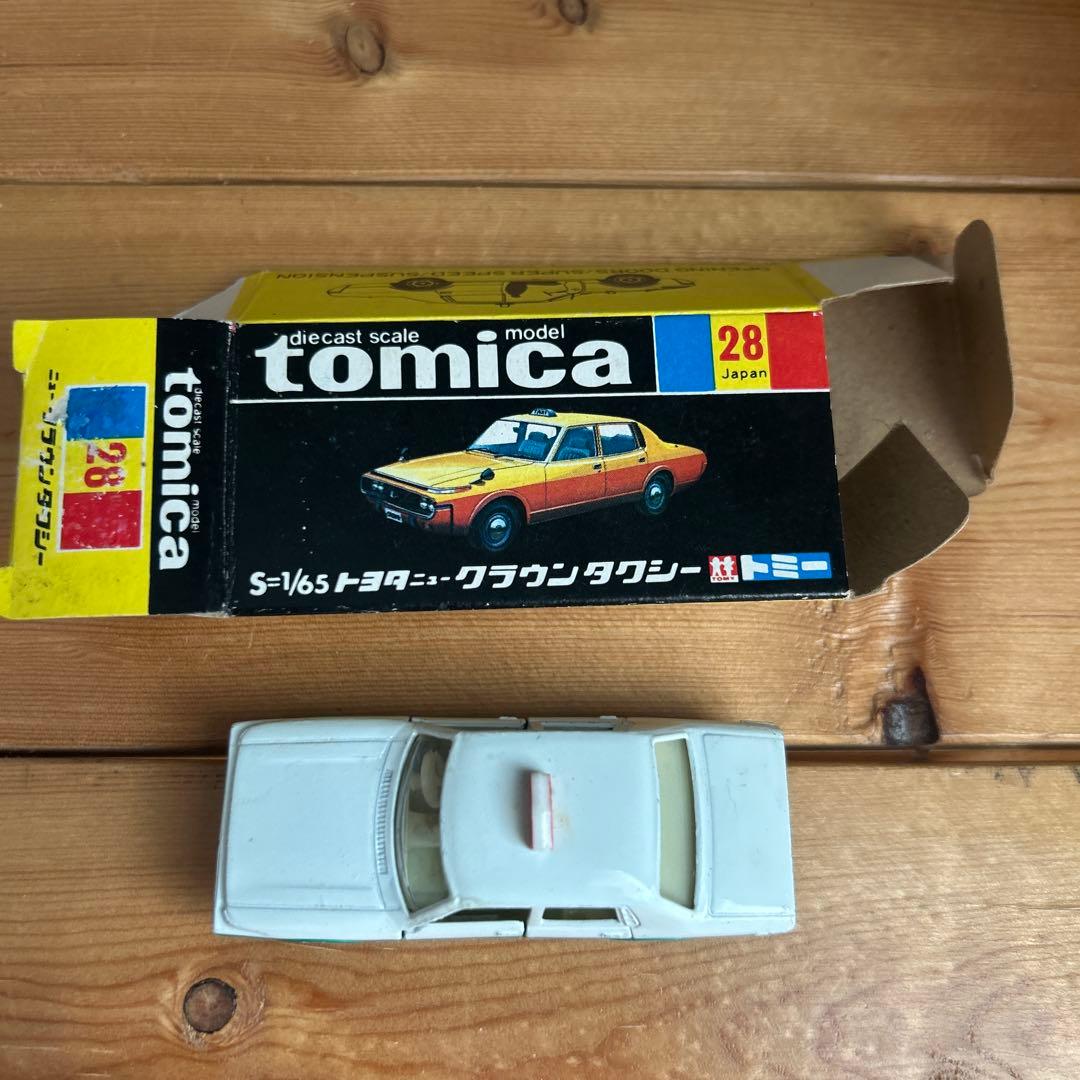 トミカ　クラウンタクシー　小田急特注　日本製