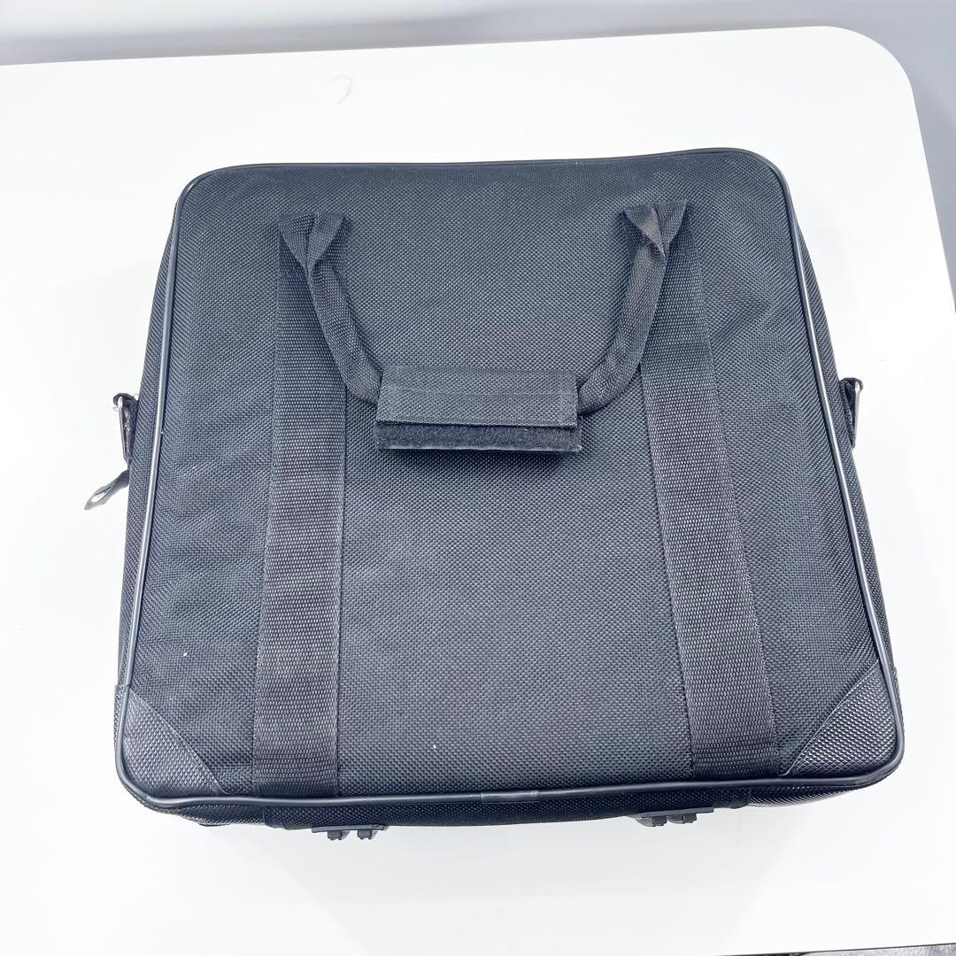 美品 MACKIE 1402VLZ4 アナログミキサー 12ch ケース付