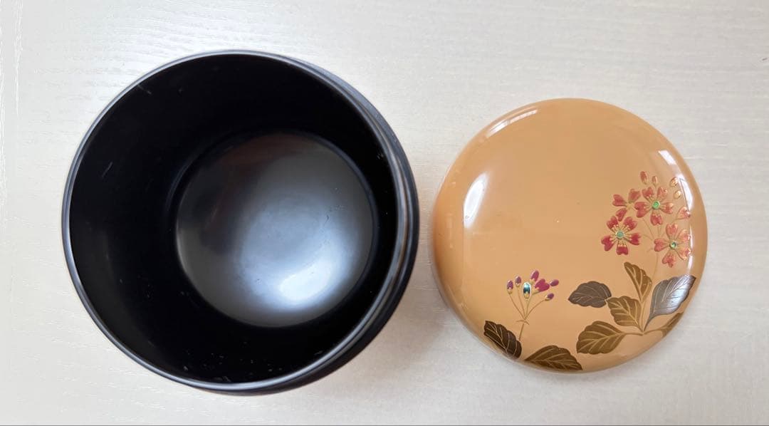 桜草.白.中棗　貝入り　加賀蒔絵師田中宗凌作