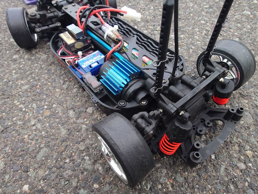 1/10 タミヤ 4WD電動カー ドリフト即走行可