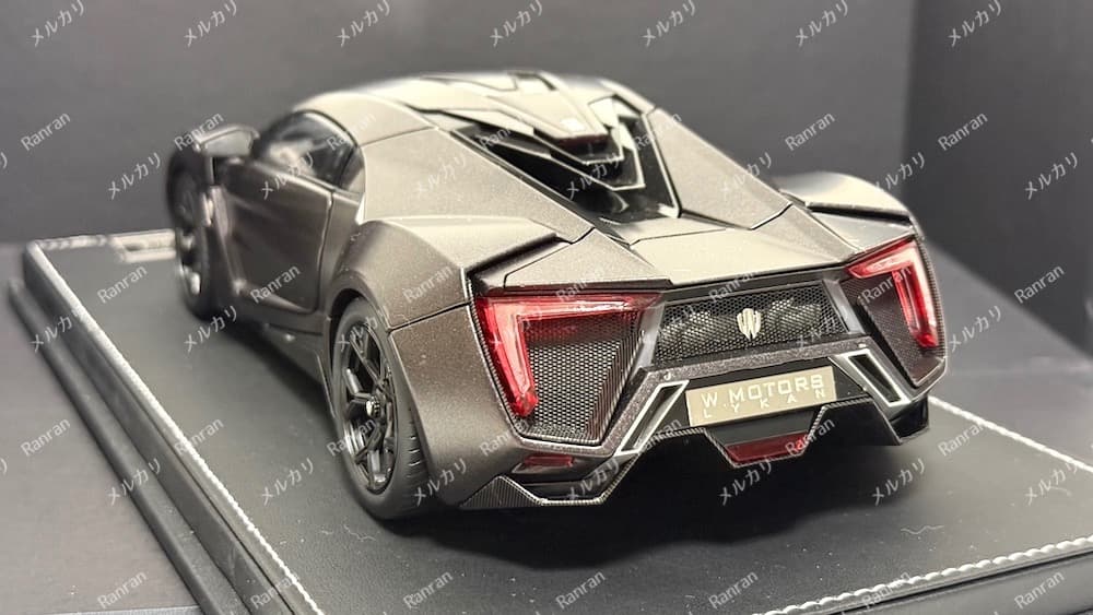 ミニカー 1/18 KENGFai W Motors Lykan Hyper Sport