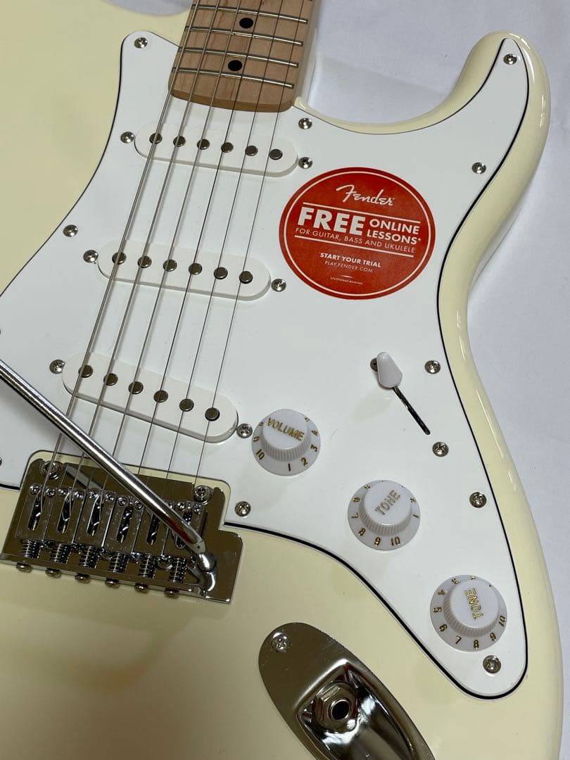 Squier スクワイヤー　ストラトキャスター　エレキギター