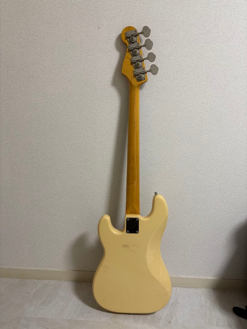 ベース Fender Japan Precision Bass PB70-70US