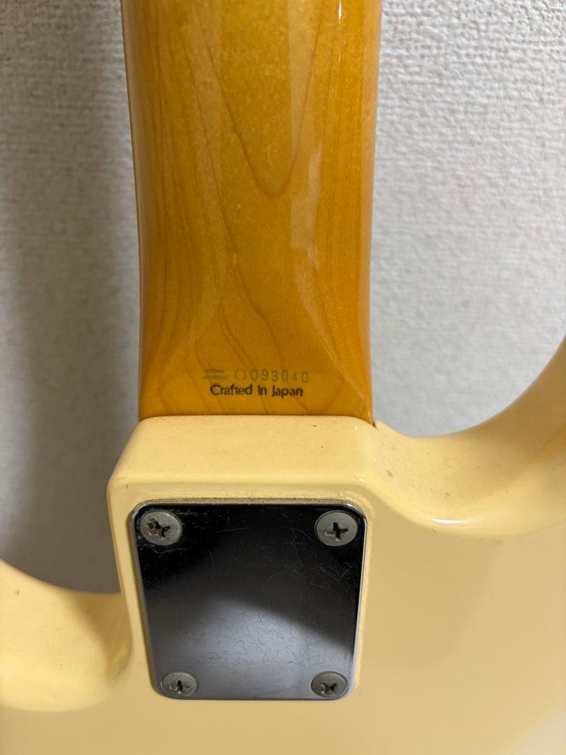ベース Fender Japan Precision Bass PB70-70US