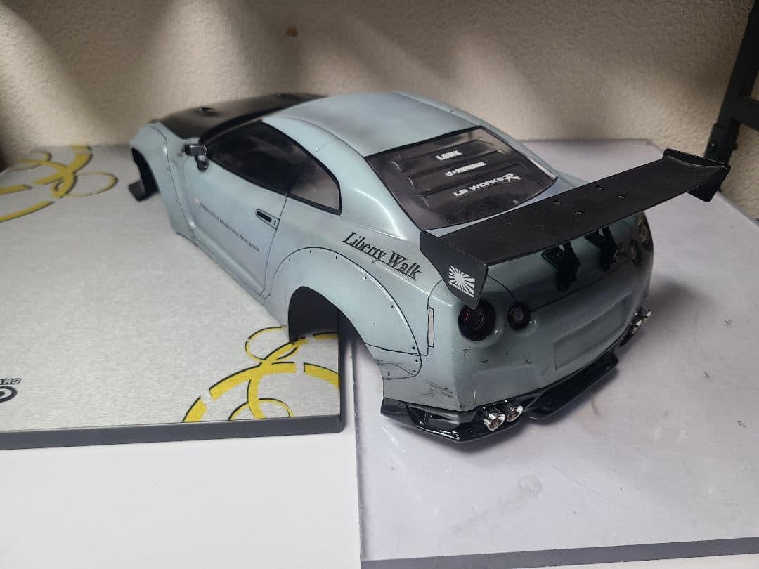 ラジコン　ボディ GT-R Liberty Walk TETSUJIN　LBWK