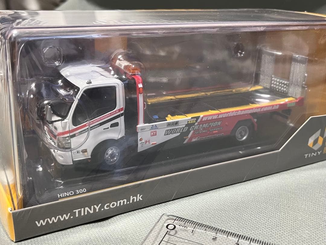 【未開封】希少品　1/43 タイニー TINY 日野300 積載車 レッカー車