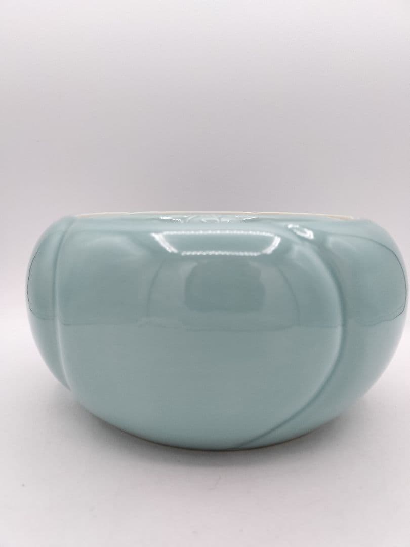 c911 水指 青磁捻梅 桜峰作 木箱 茶道具 古物