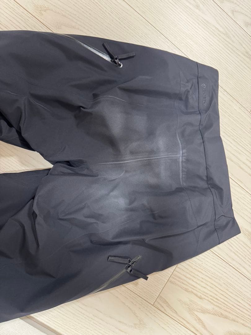 ARC'TERYX ウィメンズ スノーボードパンツ サイズ0 黒