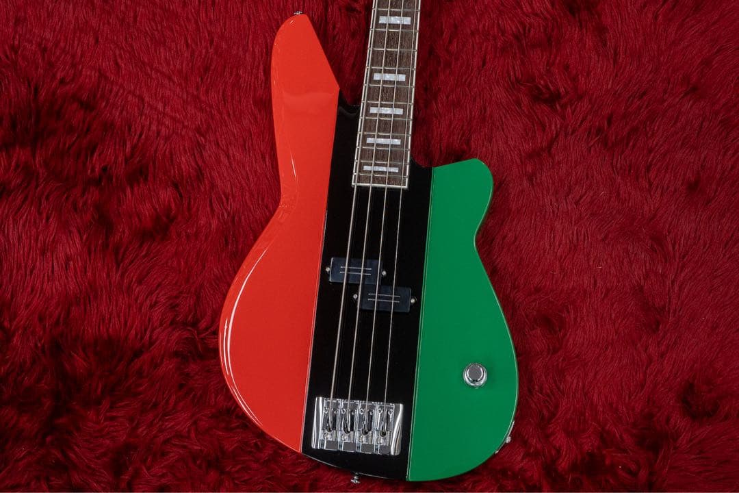 ベース Reverend Guitars MESHELLNDEGEOCELLO bass