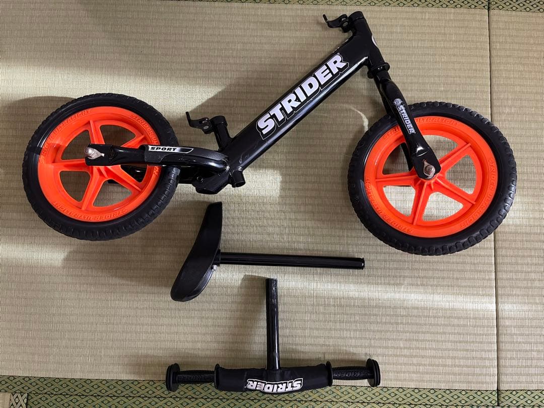 【正規品】STRIDER ストライダー ランニングバイク 　12インチ
