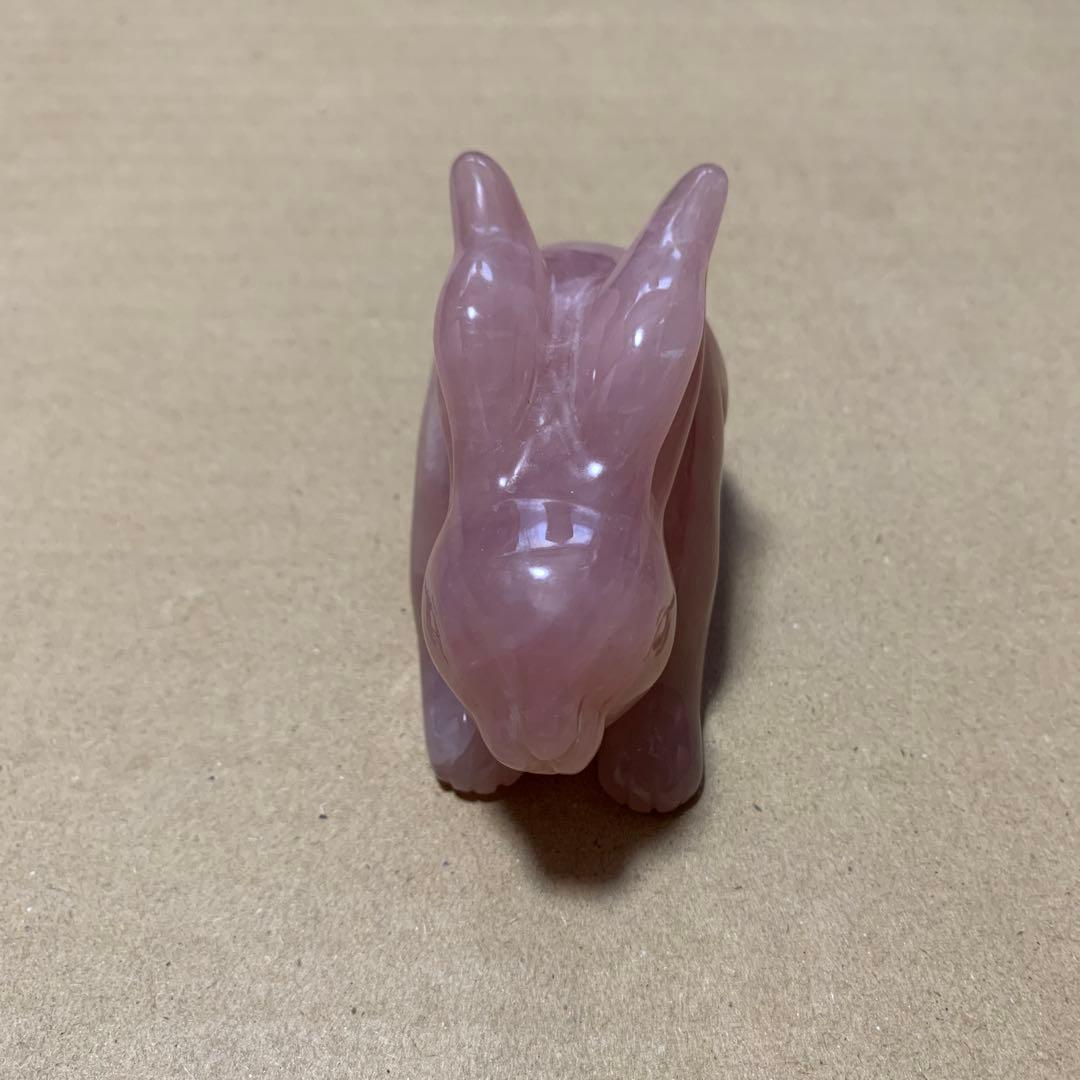 希少　ローズクォーツ　うさぎ　彫刻　置き物　恋愛
