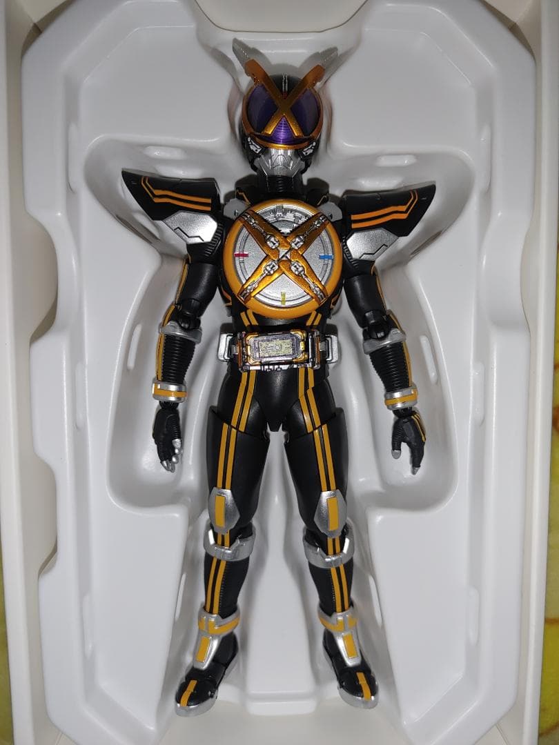 S.H.Figuarts 真骨彫製法 仮面ライダーネクストカイザ