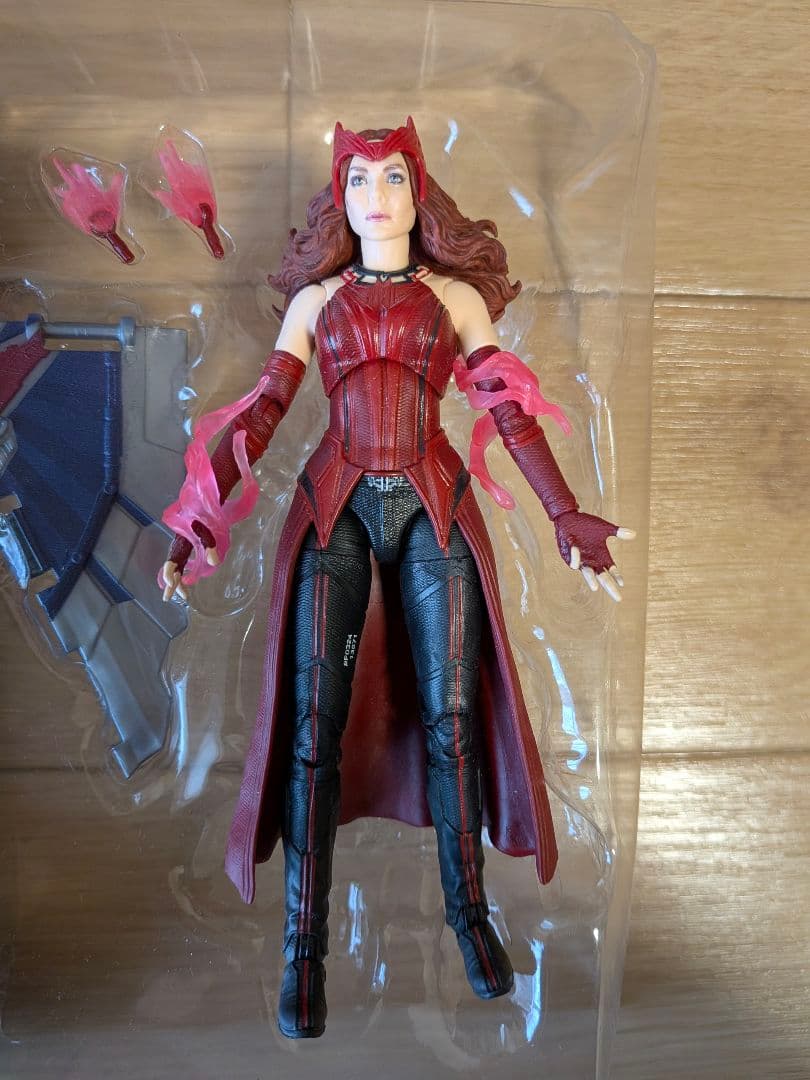 MARVEL LEGENDS SERIES　スカーレットウィッチ