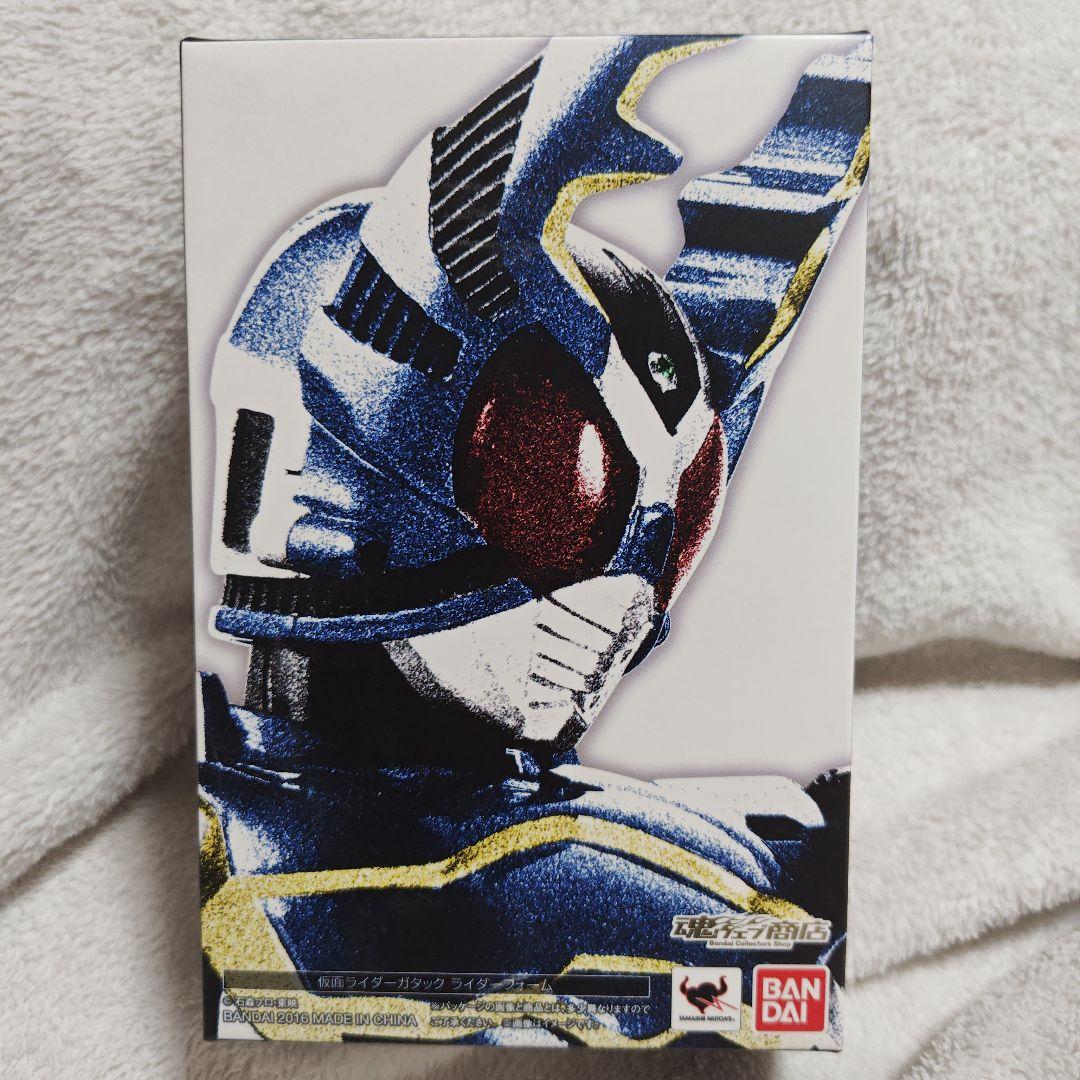 日*4様 真骨彫製法仮面ライダーガタックとガタックエクステンダー+ハイパーガタッ