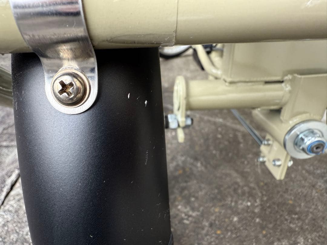 ベージュ 三輪車 前後バスケット付き
