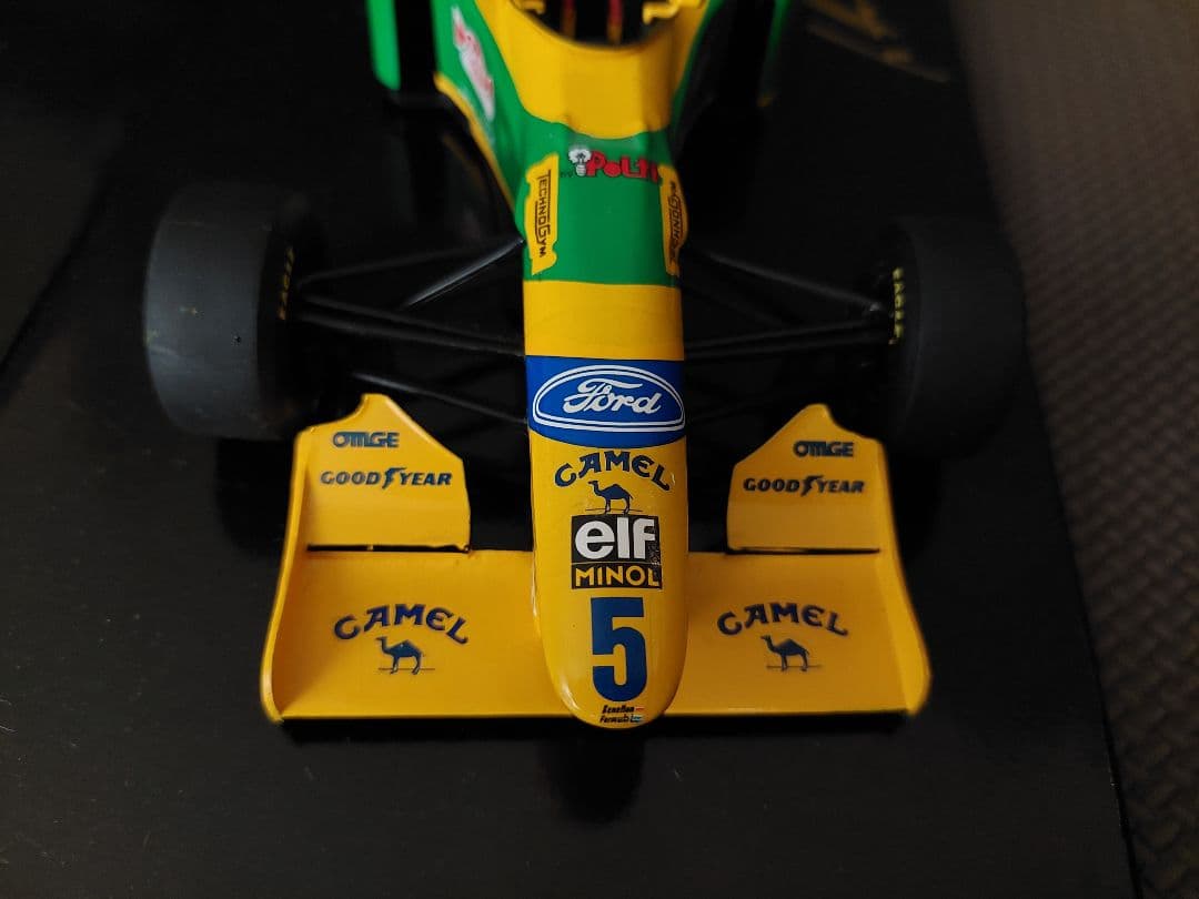 1/18 #5 Benetton B194 M.シューマッハー CAMELロゴ