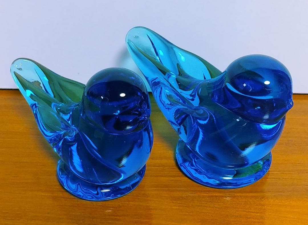 ガラスの青い鳥　２羽のペア　bluebird of hapiness