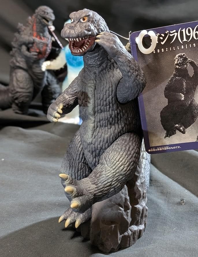 ゴジラ初代・逆襲白・シン・シェー（バンダイ）ムービーモンスターシリーズ４体セット