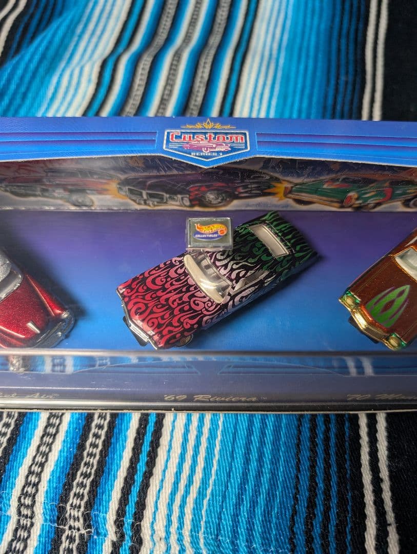 超美品未開封品❗1/64 ホットウィール　LOWRIDER MAGAZINE