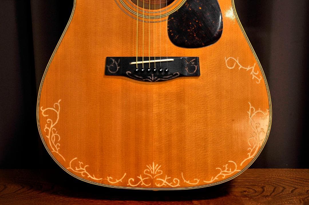 ★YAMAHA FGシリーズの奏でる華やかな場面で演出を高める【彫刻装飾ギター】