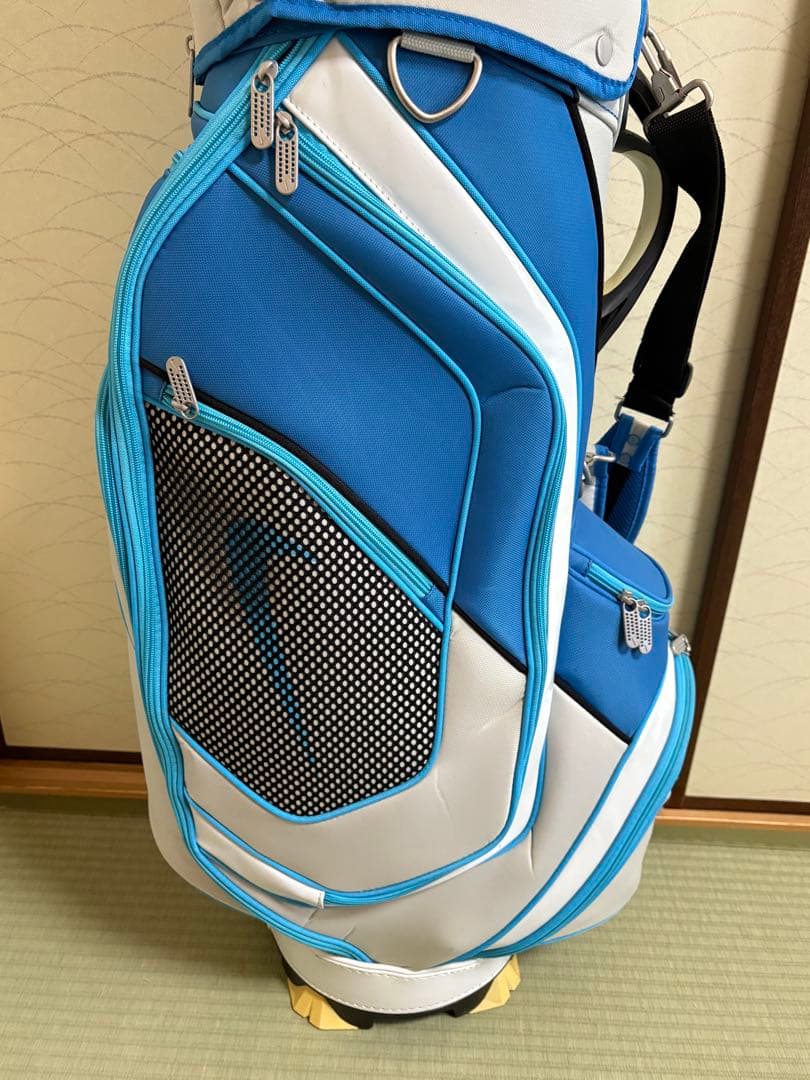 わ*ん様 NIKEゴルフキャディバッグ