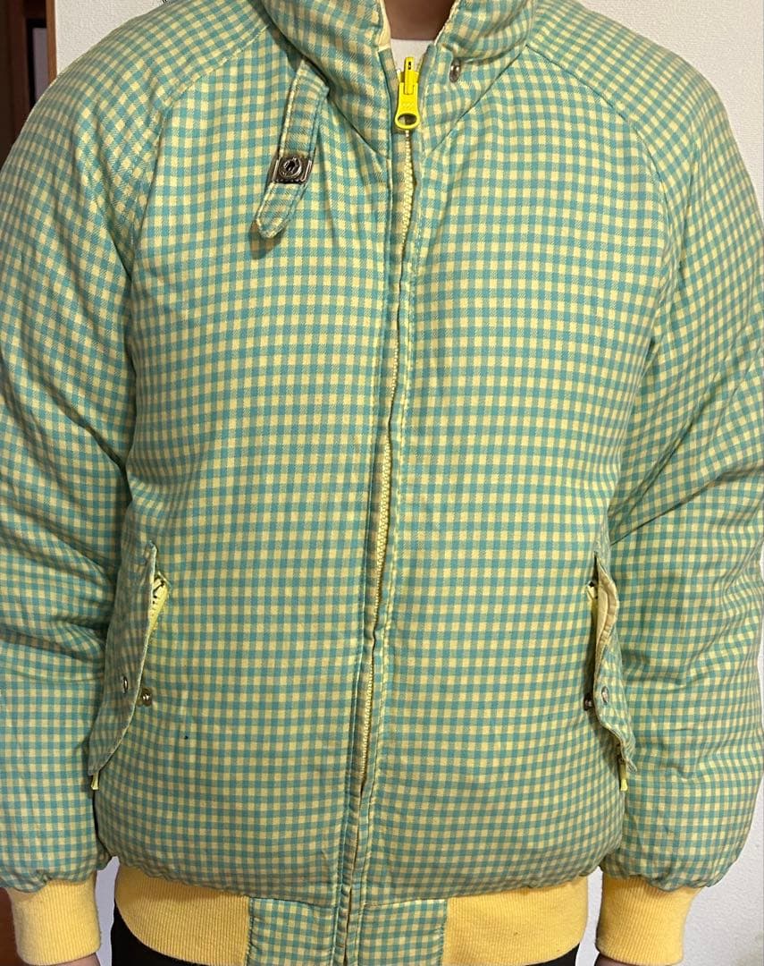 モンクレールのダウン　リバーシブル