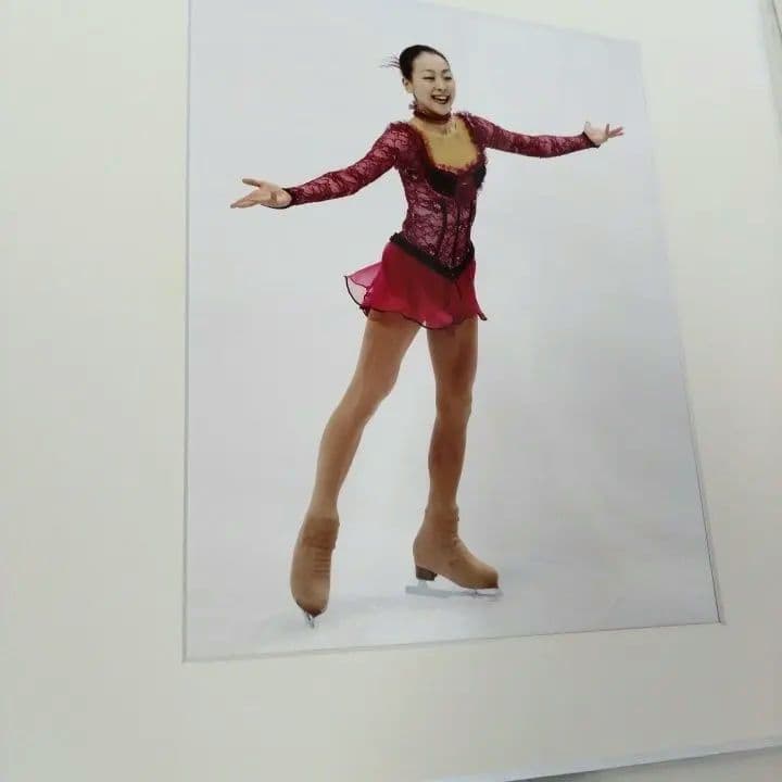 【希少品】 冬季オリンピック バンクーバー五輪2010 浅田真央 サイン&写真