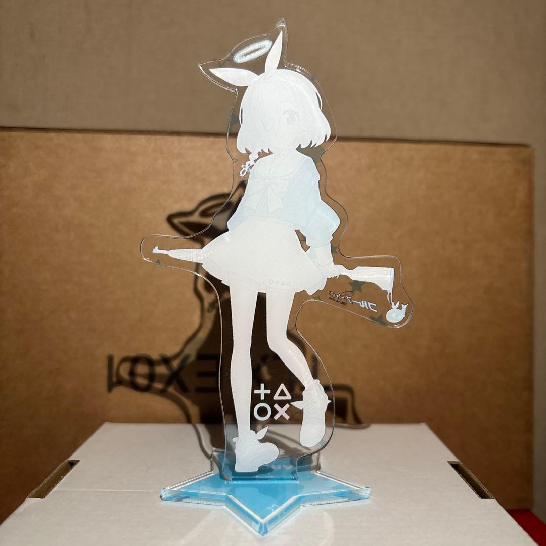 ブルーアーカイブ　アロナ　アクリルスタンド