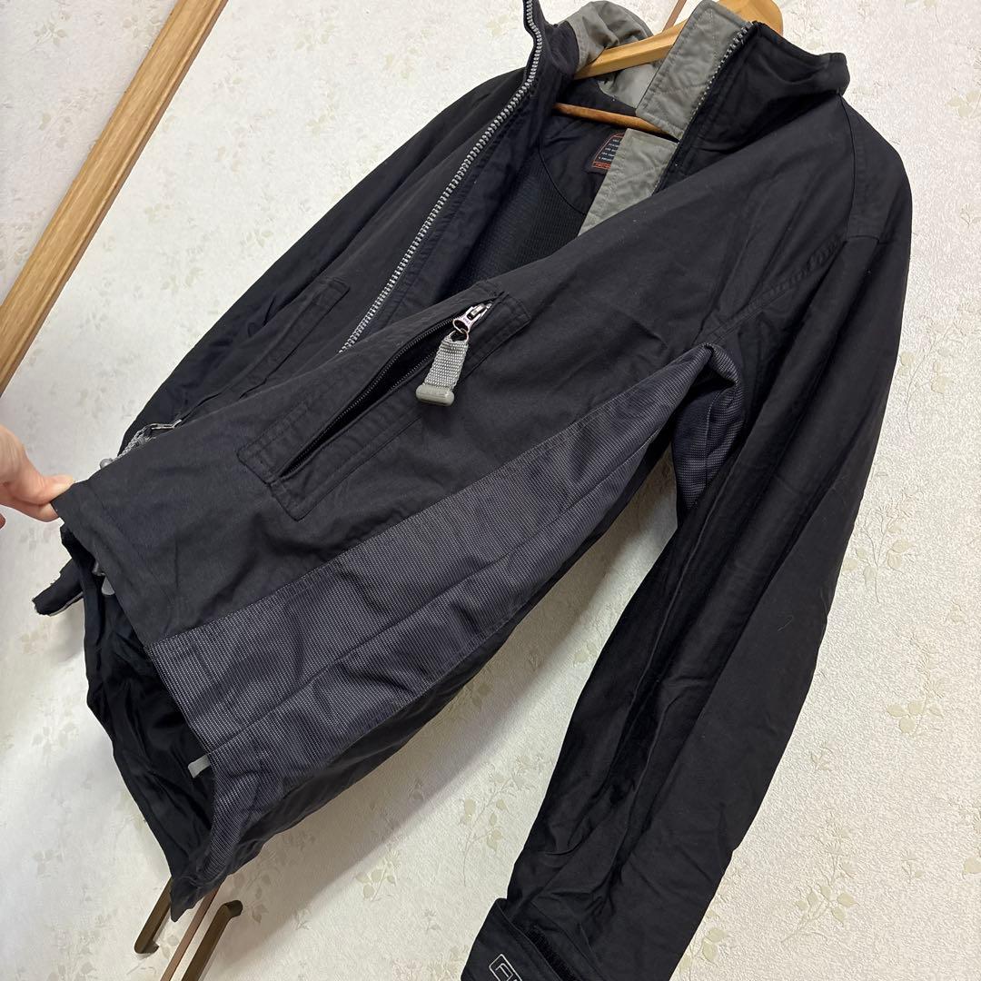 NIKE★ナイキACG ブラックジャケット★スキーウェア、スノーボードウェア★上