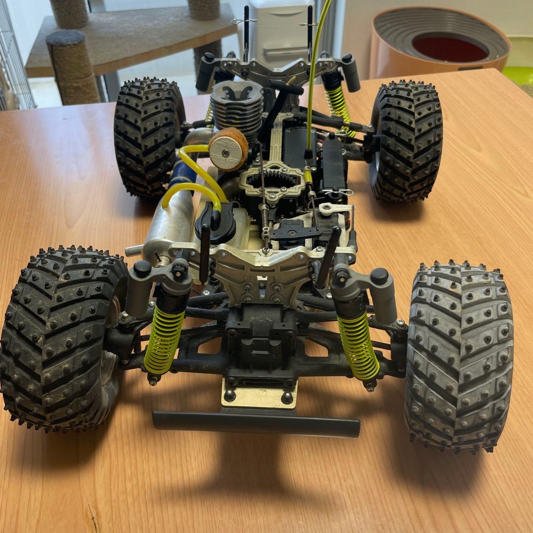 Monster Truck オフロードラジコン　（予備部品あり）