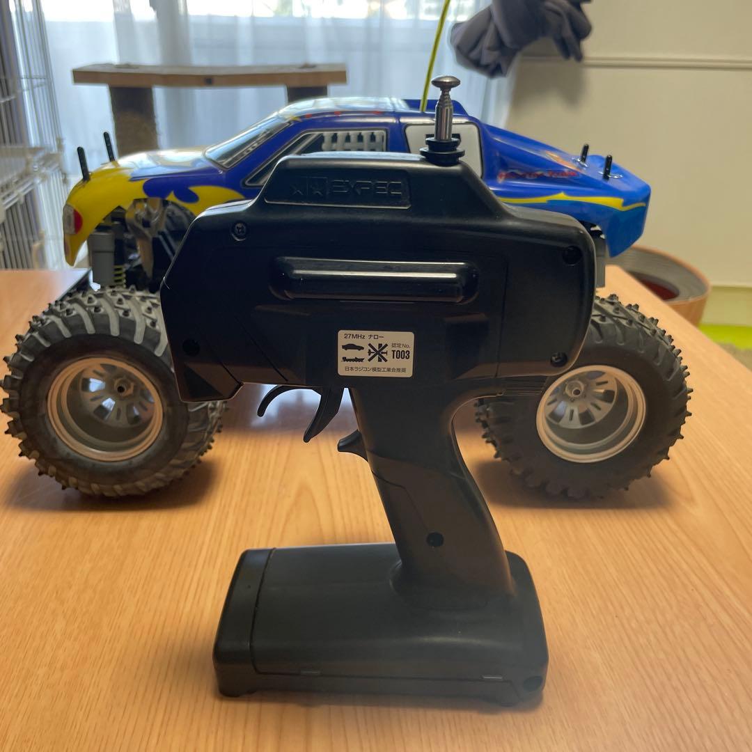 Monster Truck オフロードラジコン　（予備部品あり）
