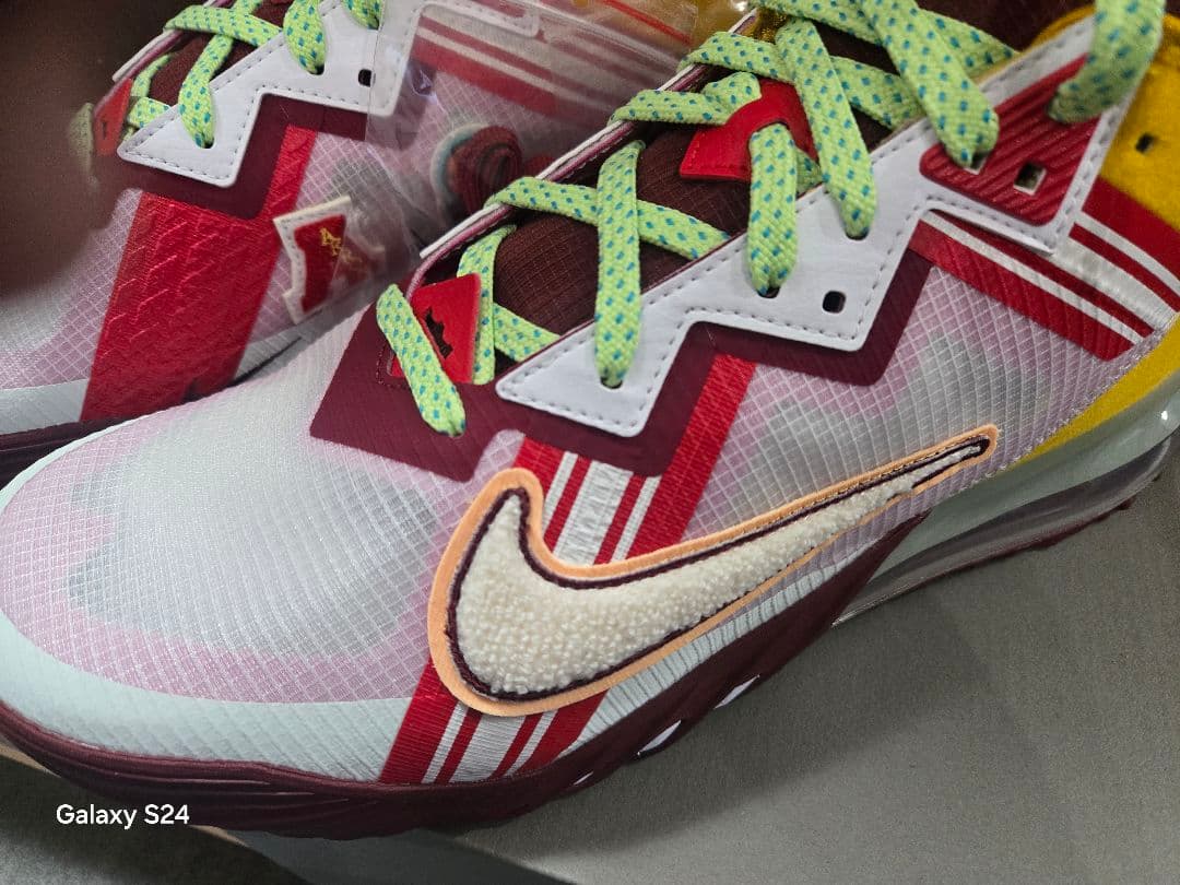 最終値下げ　早い者勝ち　レブロン 18 LOWxミミ　28.5cm　新品