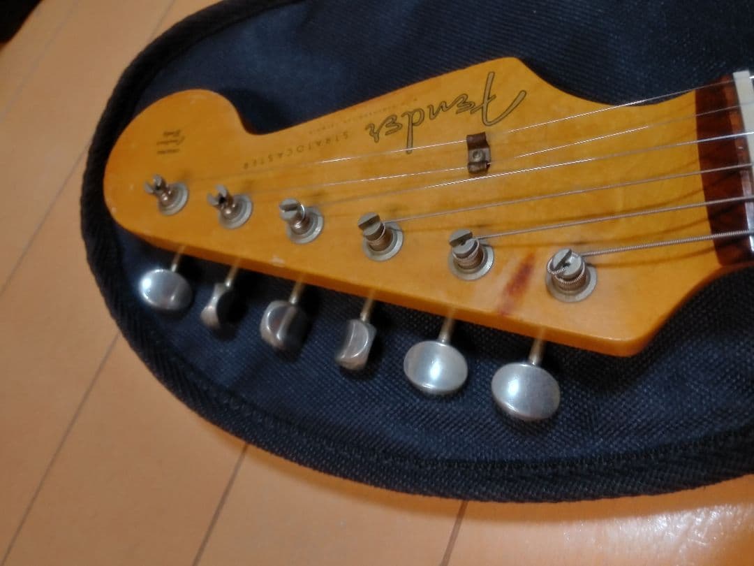 フェンダージャパン　Fender　japan　ストラトキャスター