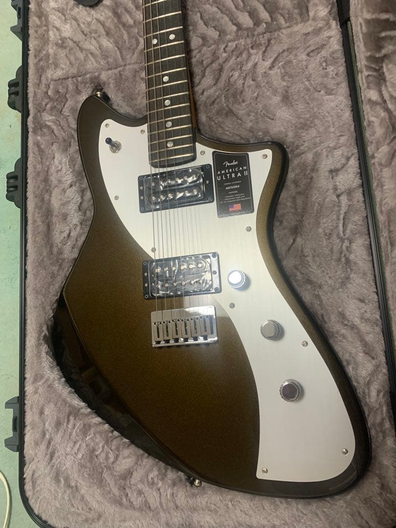 ナルト　Fender American Ultra Ⅱ Meteora
