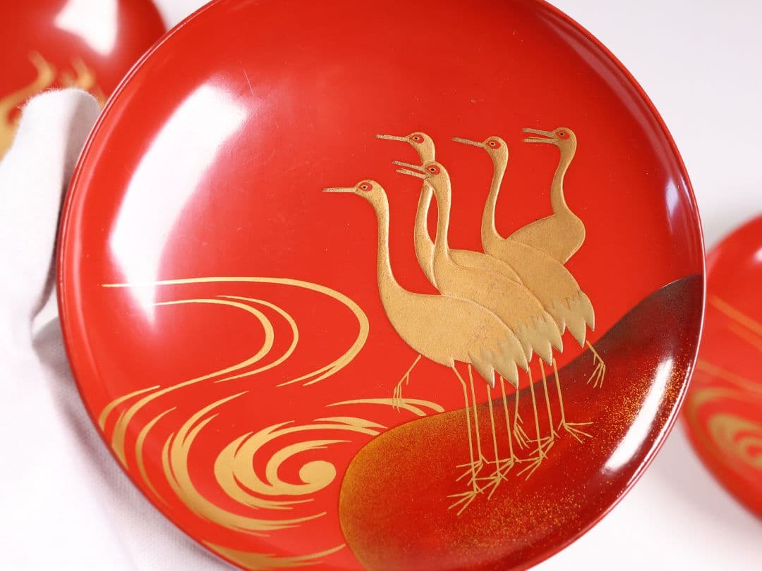 【CM374】時代木製漆器 光琳写 金蒔絵 群鶴図 朱塗 引盃 五客 小皿 杯