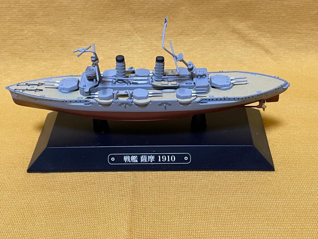 戦艦・重巡洋艦・軽巡洋艦・駆逐艦・航空母艦ミニチュア　１８隻