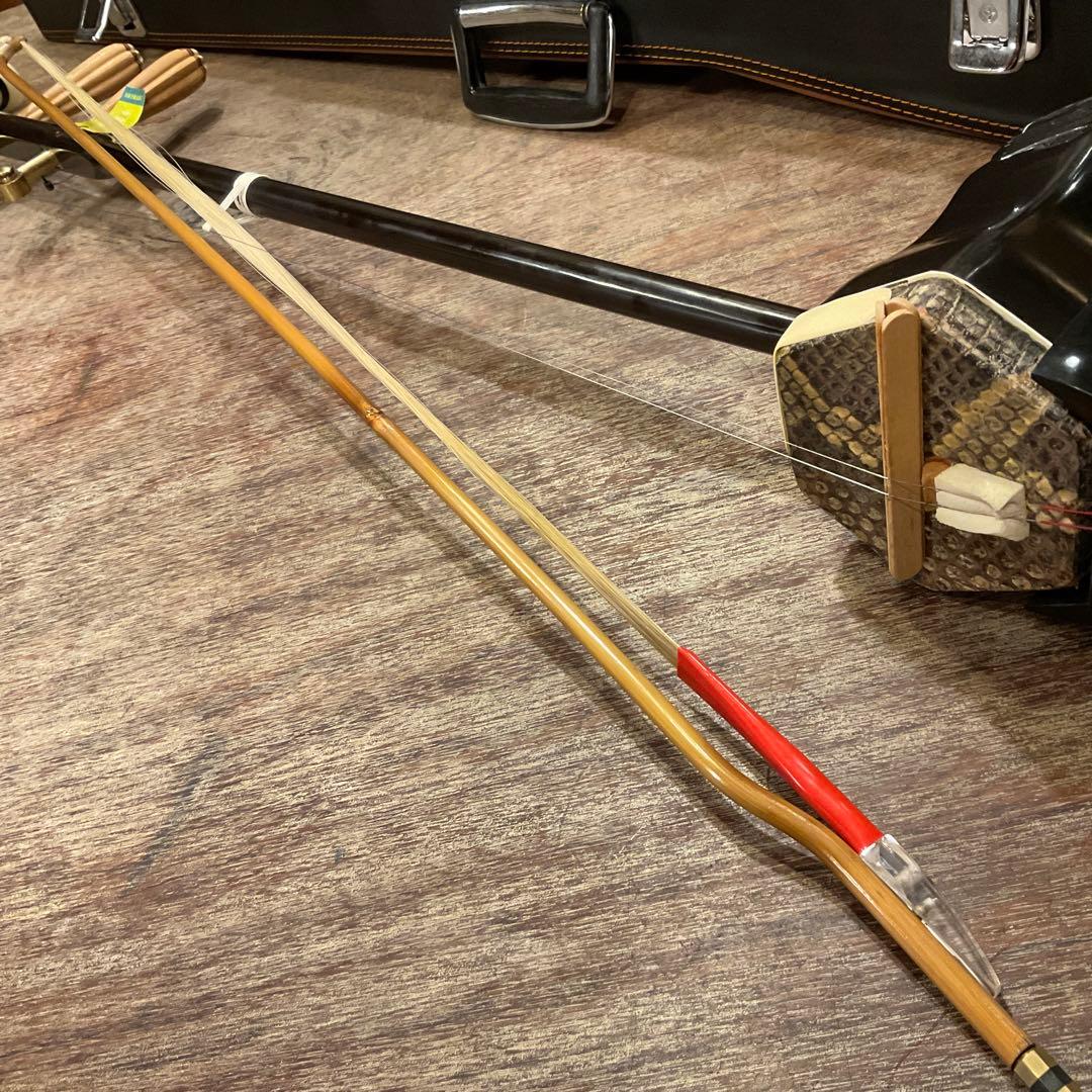 美品！二胡 敦煌 ニシキヘビ皮 蛇皮 ケース 教本セット上海民族楽器