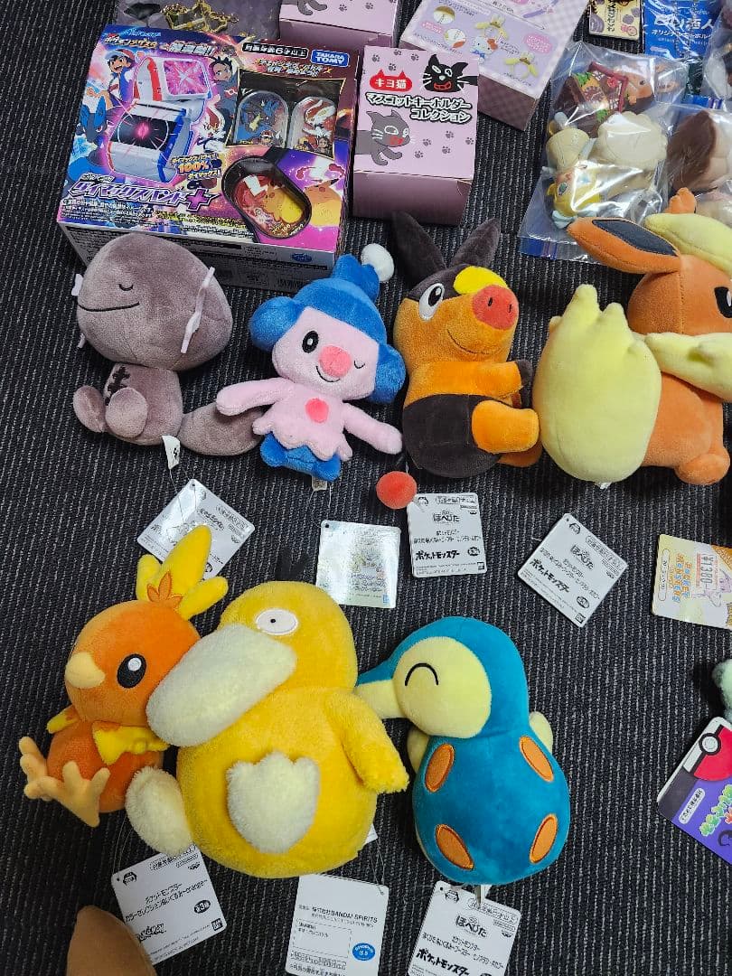 ポップマート　すみっコぐらし　ポケモン　ぬいぐるみ　まとめ売り
