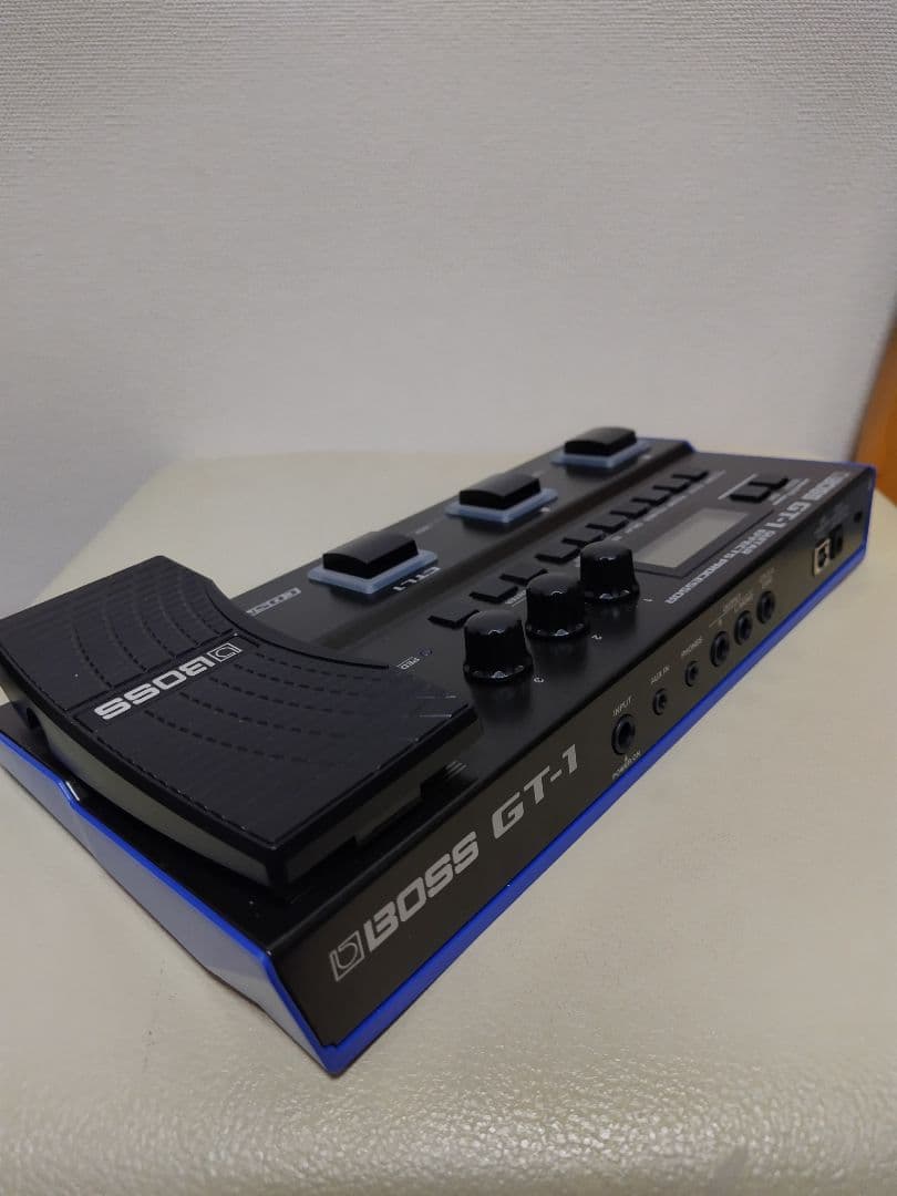 BOSS GT-1 ギターエフェクター 本体