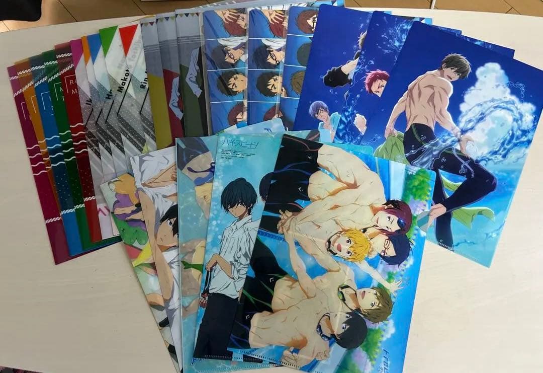 Free!雑誌8冊・クリアファイル75枚セット