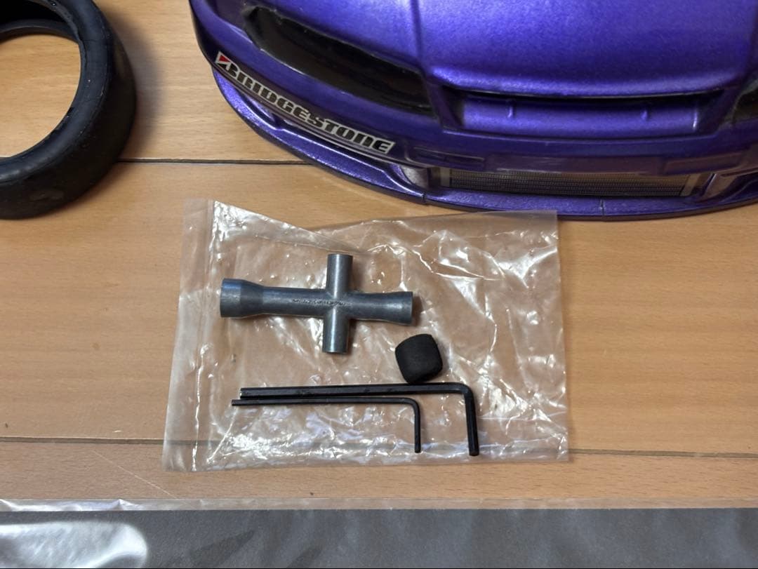 完成品ニッサンcalsonicスカイライン